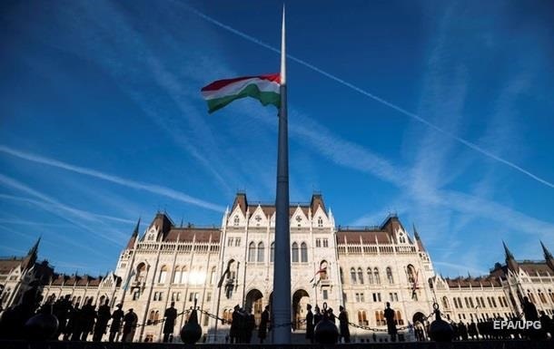 Венгрия вызвала посла Украины из-за запрета на въезд чиновнику
