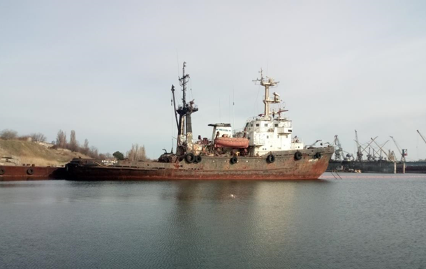 Под Черноморском тонет спасательное судно - СМИ