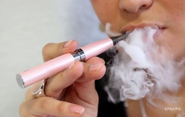 В Украине запретили продавать е-сигареты детям