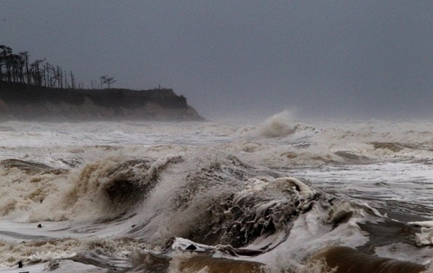 Рятувальники попередили про шторм, що насувається на Азовське море