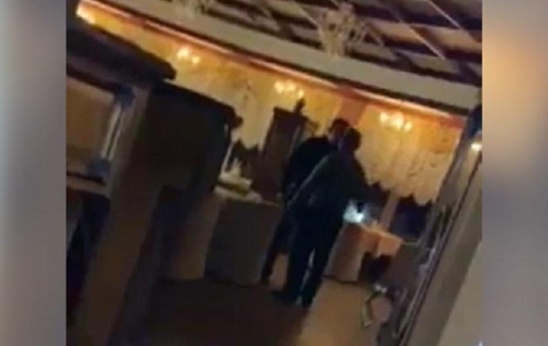 Представник омбудсмена побив охоронця ресторану - ЗМІ