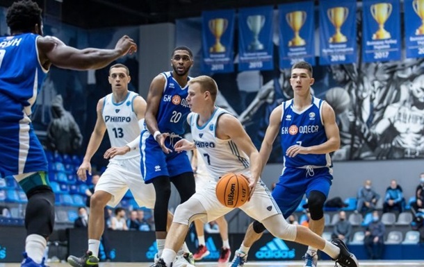 ФБУ призупиняє всі баскетбольні змагання в Україні