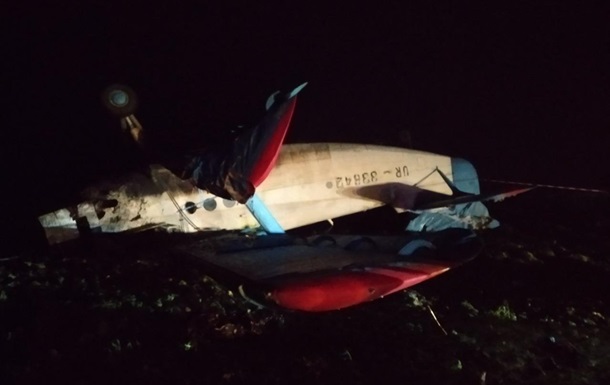 На Тернопільщині впав легкомоторний літак, є жертва