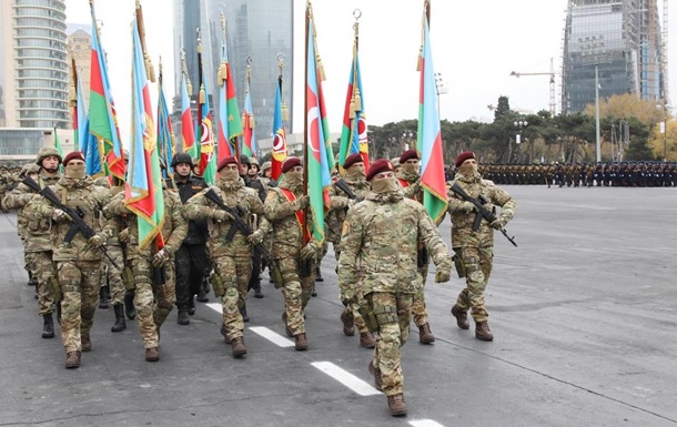 У Баку пройшов парад на честь перемоги в Карабасі