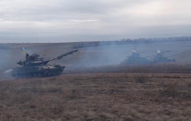 ВСУ показали видео танковых тренировок в зоне ООС