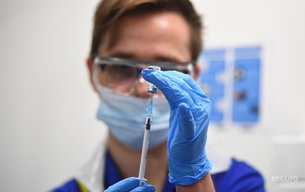 У Польщі щомісяця будуть вакцинувати понад три мільйони осіб