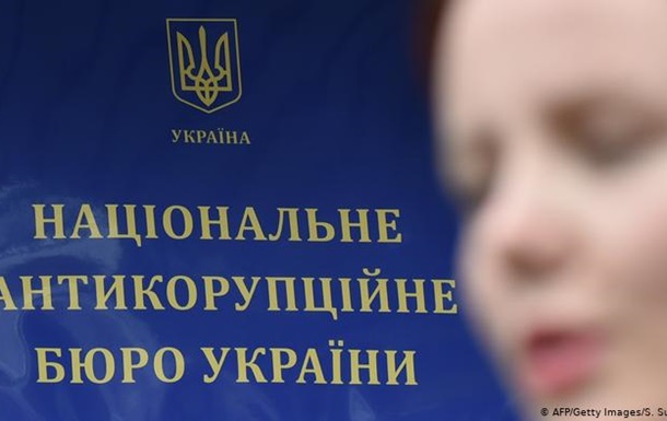 Заступник керівника Офісу президента Татаров погрожує судом главі НАБУ 