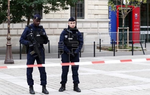 У центрі Парижа пограбували ювелірний магазин на 250 тисяч євро