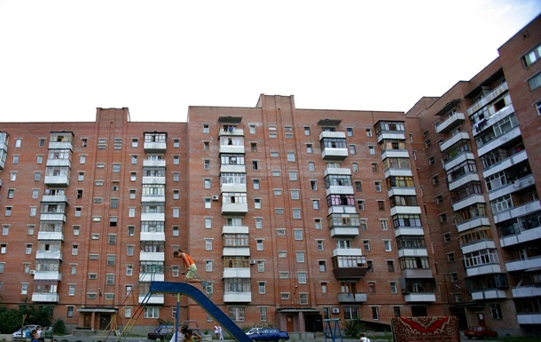 В Украине сироты старше 23 лет будут получать жилье вне очереди