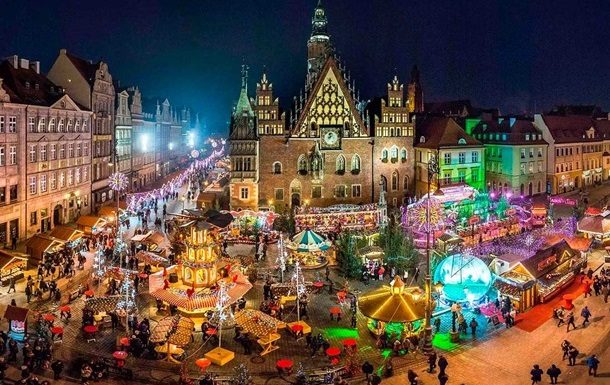 Польща вводить комендантську годину в новорічну ніч