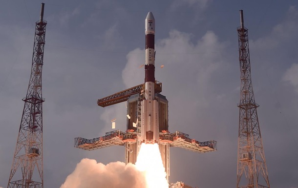 Індія запустила ракету із супутником зв язку