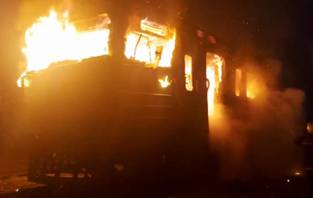 На Київщині загасили пожежу в електропоїзді