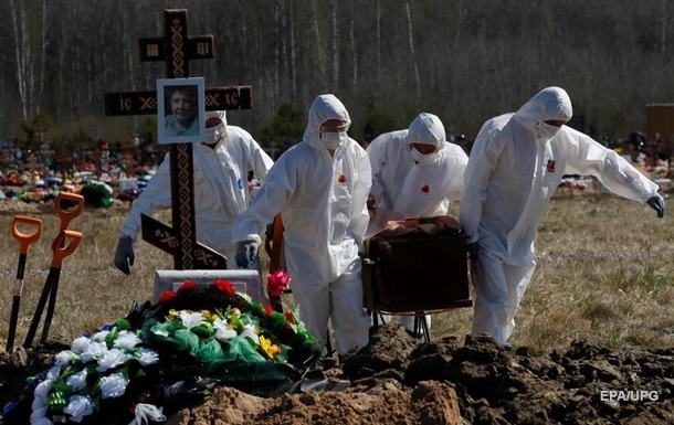 В России число жертв пандемии превысило 50 тысяч