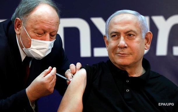 Нетаньяху першим в Ізраїлі вакцинувався від COVID-19