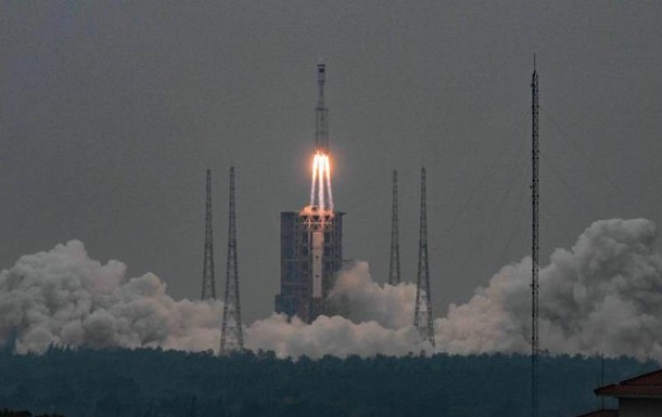 В Китае запустили новую ракету-носитель с секретным спутником