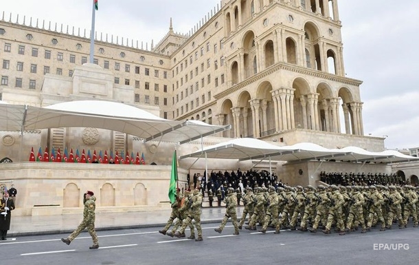 Туреччина скерувала в Азербайджан 60 військових