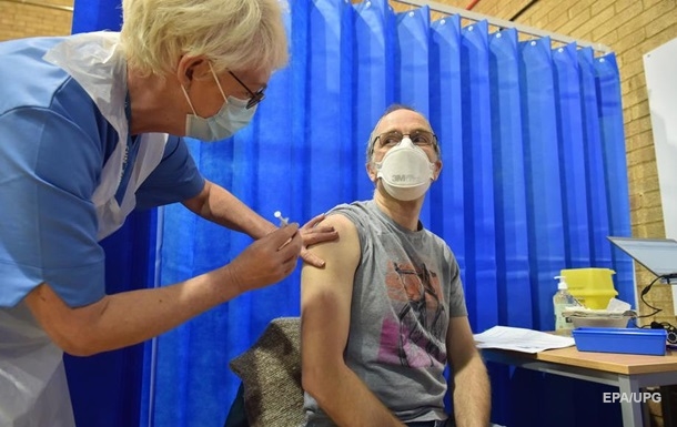 У Британії вакцинували від коронавірусу понад 600 тисяч осіб