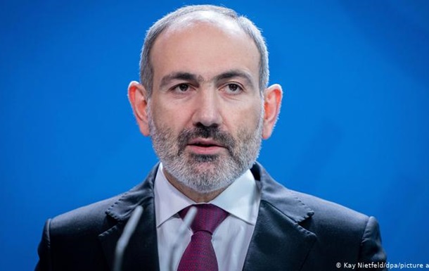 Прем єр Вірменії погодився на дострокові вибори в 2021 році