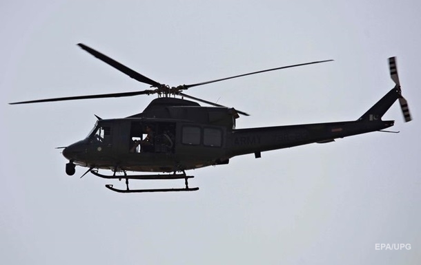 В Пакистане четыре человека погибли при крушении военного вертолета