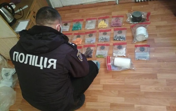 В Николаеве хозяйка нашла у квартиранта наркотики и сдала его в полицию