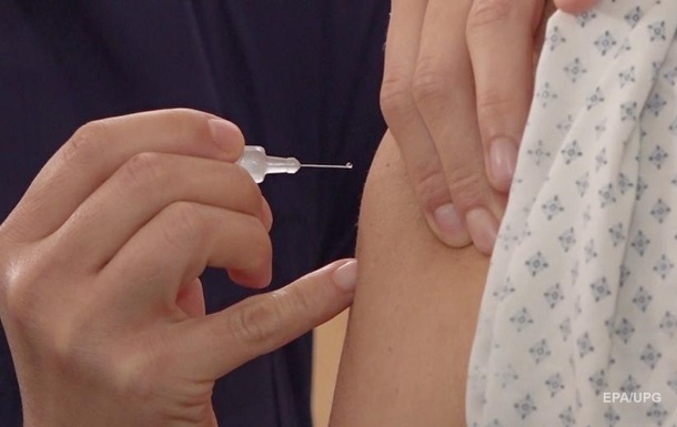 У Болгарії зафіксували чотири випадки побічних ефектів після вакцини