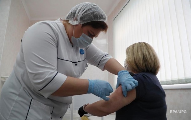 У Росії від коронавірусу вакцинували більше мільйона осіб