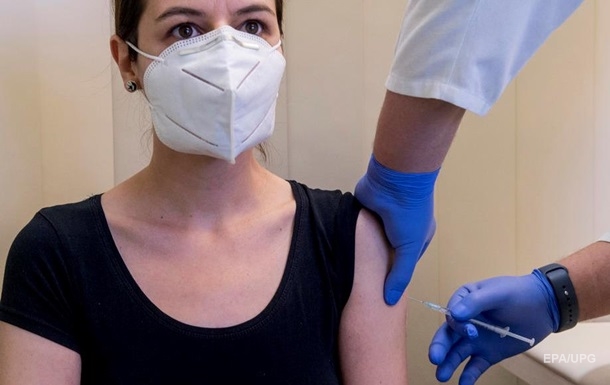 У РФ почали випробовувати на добровольцях вакцину Супутник Лайт