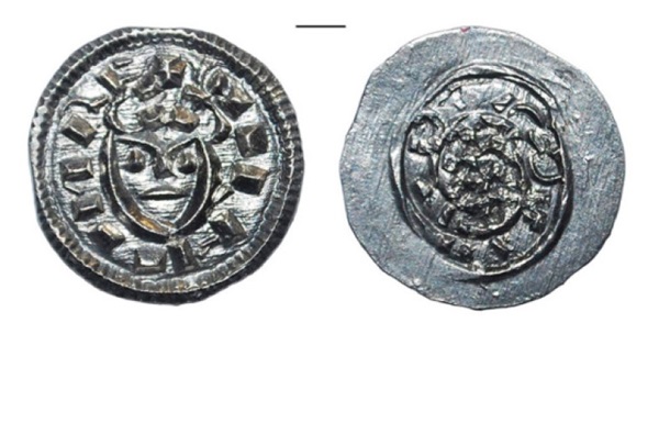 В Ужгороді знайшли 1000-річну срібну монету
