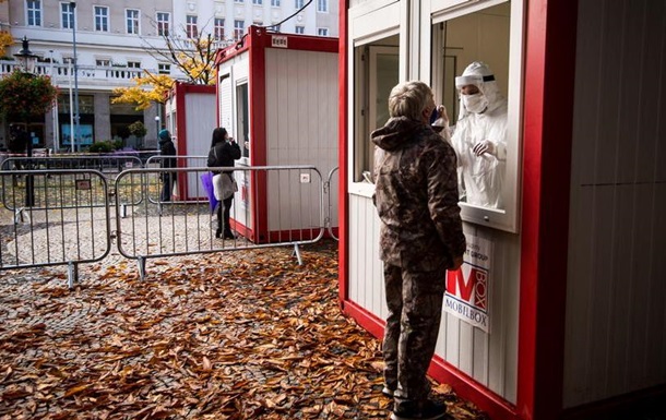 Словаччина проводить повторне масове тестування на коронавірус