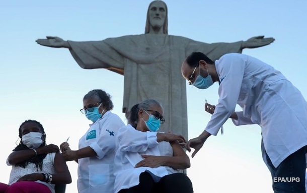 Бразилія почала вакцинацію препаратом Sinovac