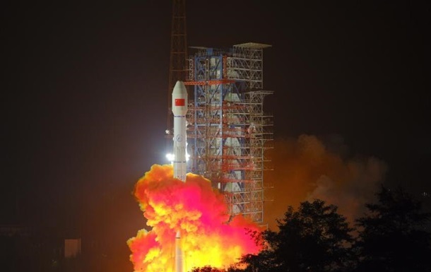 Китай запустив на орбіту супутник мобільного зв язку