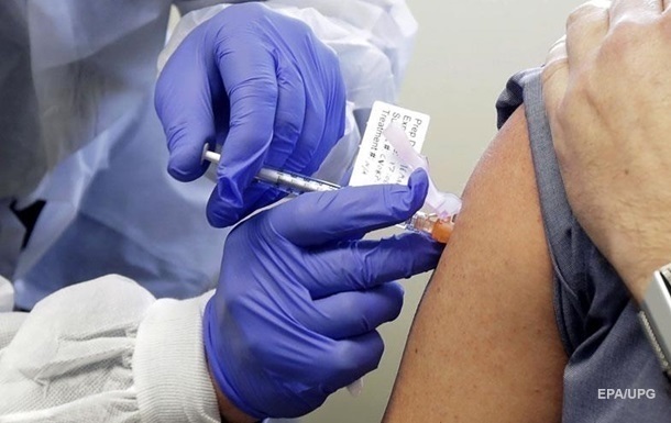 Україна веде переговори зі США про постачання COVID-вакцин