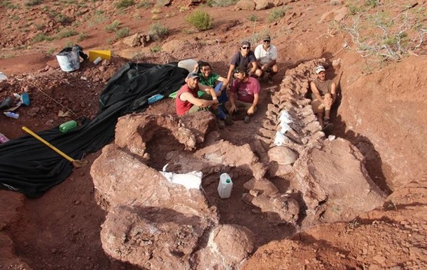 В Аргентине нашли останки гигантского титанозавра