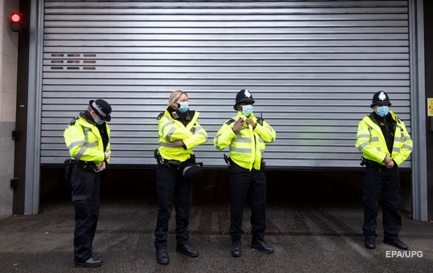 У Лондоні 300 осіб зловили на нелегальній вечірці