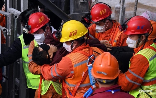 У Китаї під час обвалу загинули десять шахтарів