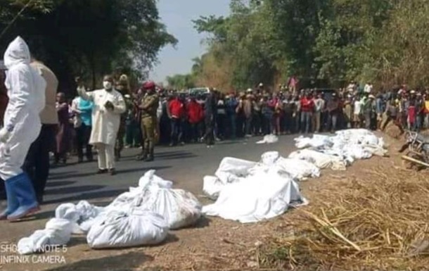 В Камеруне более 50 человек сгорели в ДТП с грузовиком