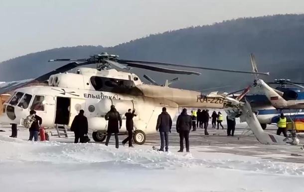 Вертоліт Мі-8 розбив хвіст об будівлю аеропорту