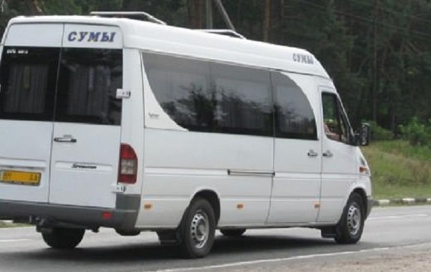 На Полтавщині перекинувся пасажирський мікроавтобус