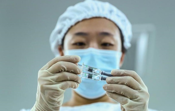 Наскільки ефективними є китайські вакцини від COVID-19