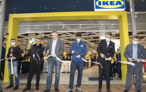 Кличко взяв участь у відкритті першого в Україні магазину IKEA