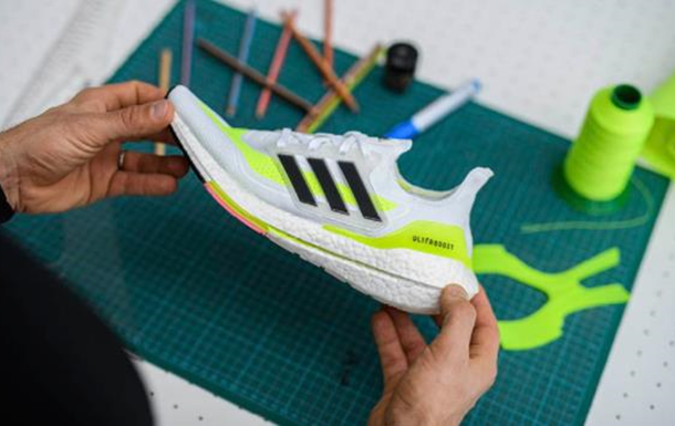 Adidas представляет Ultraboost 21 – новую версию легендарных кроссовок