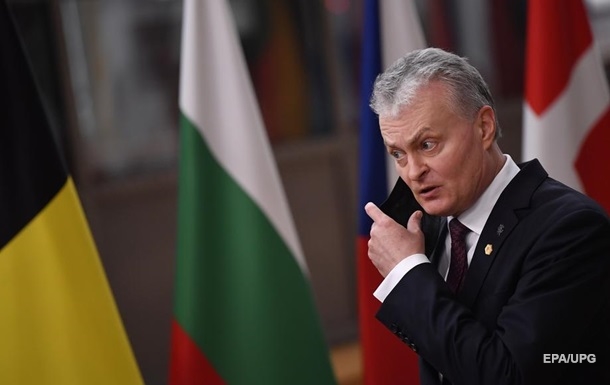 Курс на ЄС і НАТО: президент Литви звернувся до України