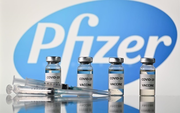 Pfizer майже вдвічі скоротить час випуску COVID-вакцини