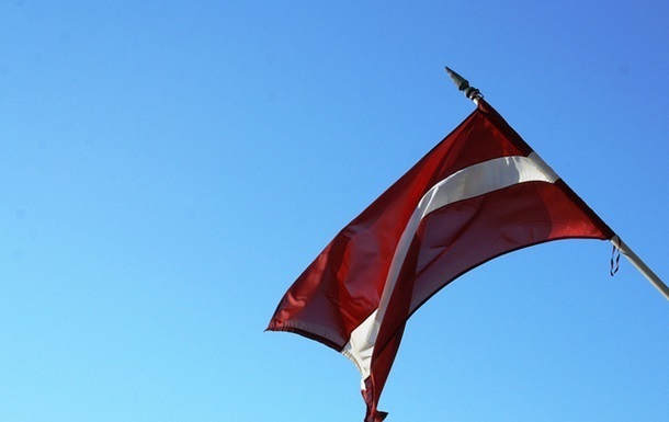 Латвія на два тижні забороняє в їзд в країну
