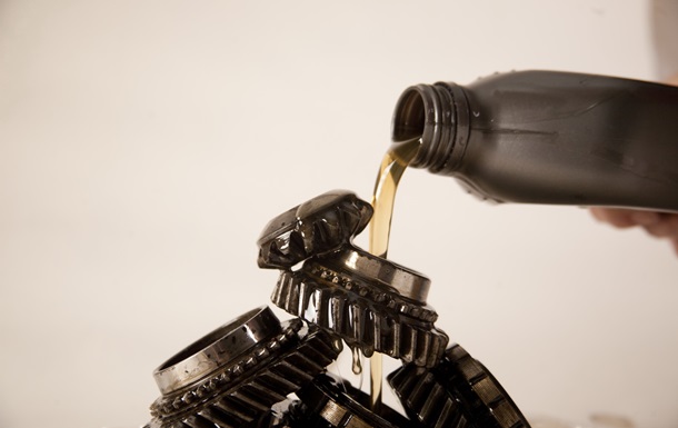 Исправный двигатель ест масло: в чем причина