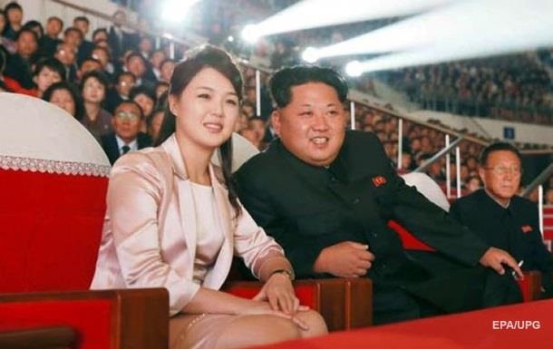 Жена Ким Чен Ына появилась на публике впервые за год