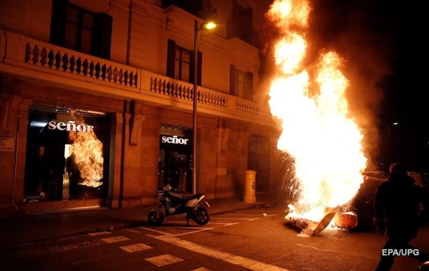 В Іспанії спалахнули заворушення через арешт репера