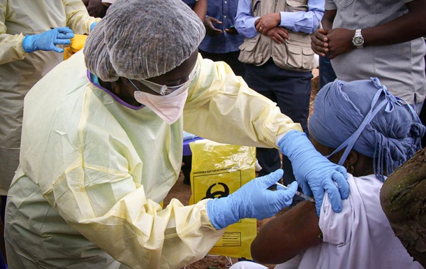 У Гвінеї почалася вакцинація від Еболи