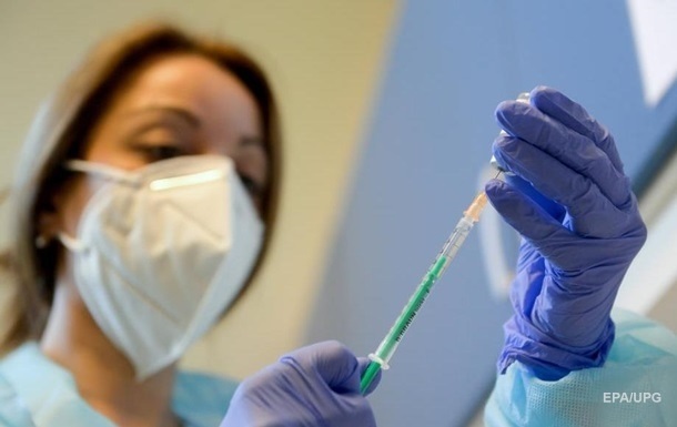 Менш як половина медиків Києва хочуть вакцинуватися - КМДА