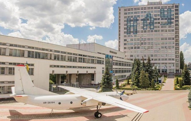  Продані  гуртожитки НАУ в Києві повернули у власність держави